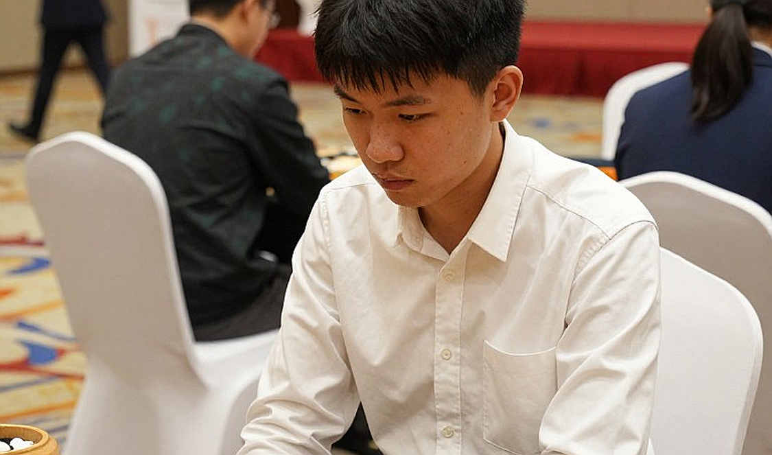 Cuộc bỏ phiếu FIDE ngày 26/9: Lời hứa gọi Carlsen về Samarkand và canh bạc quyền lực của một doanh nhân