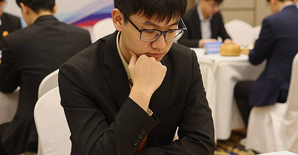 FRITZ 20: Cỗ máy 3.400 Elo và giới hạn của một cuộc cách mạng huấn luyện